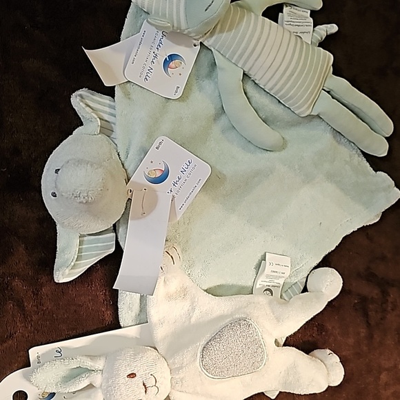 Copy - UNDER THE NILE Elephant, giraffe, and bunny stuffy’s  nwt, green - Picture 2 of 11